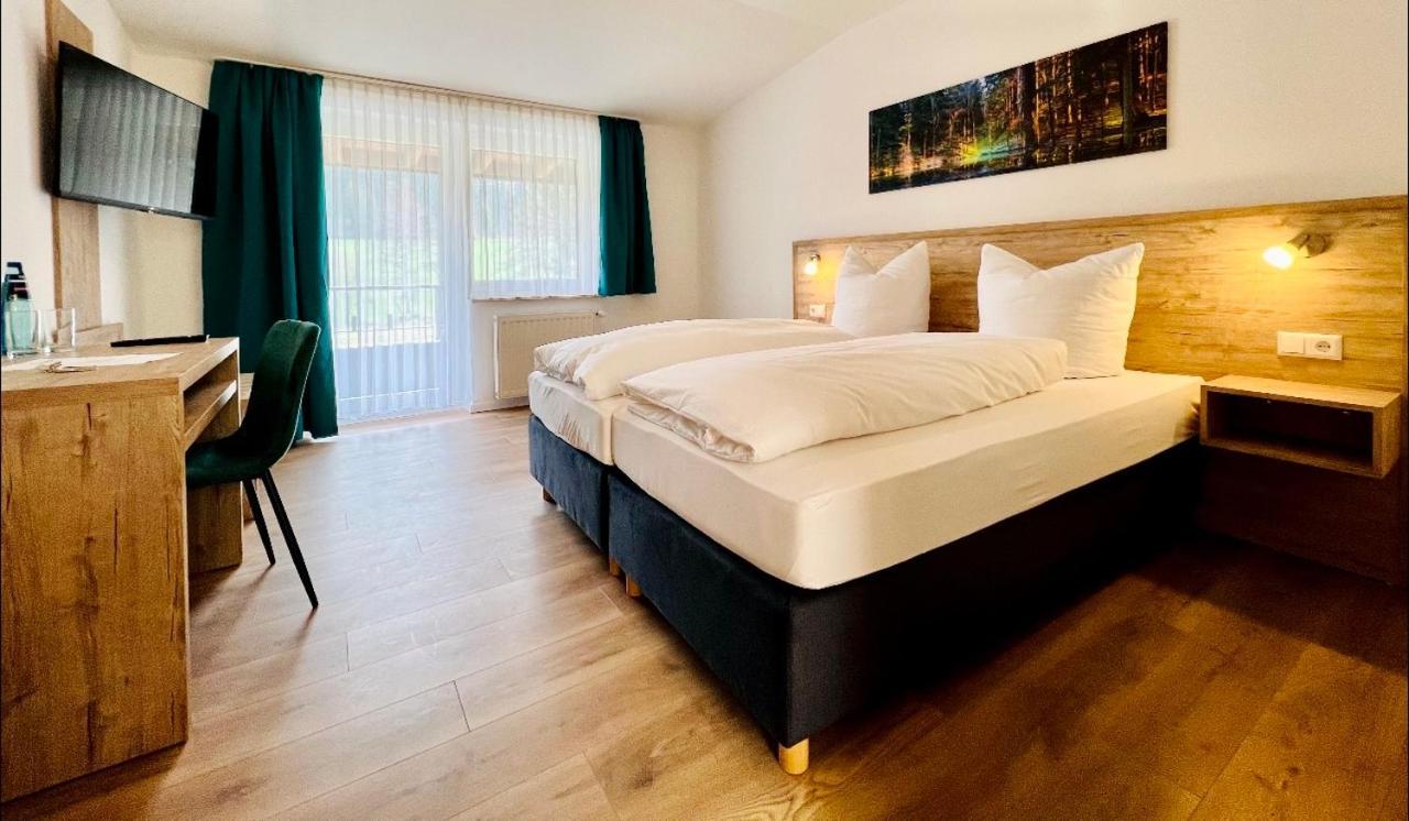 לופינגן Landhotel Tanneneck - Ideal Fuer Gruppen, Familien Und Hunde מראה חיצוני תמונה